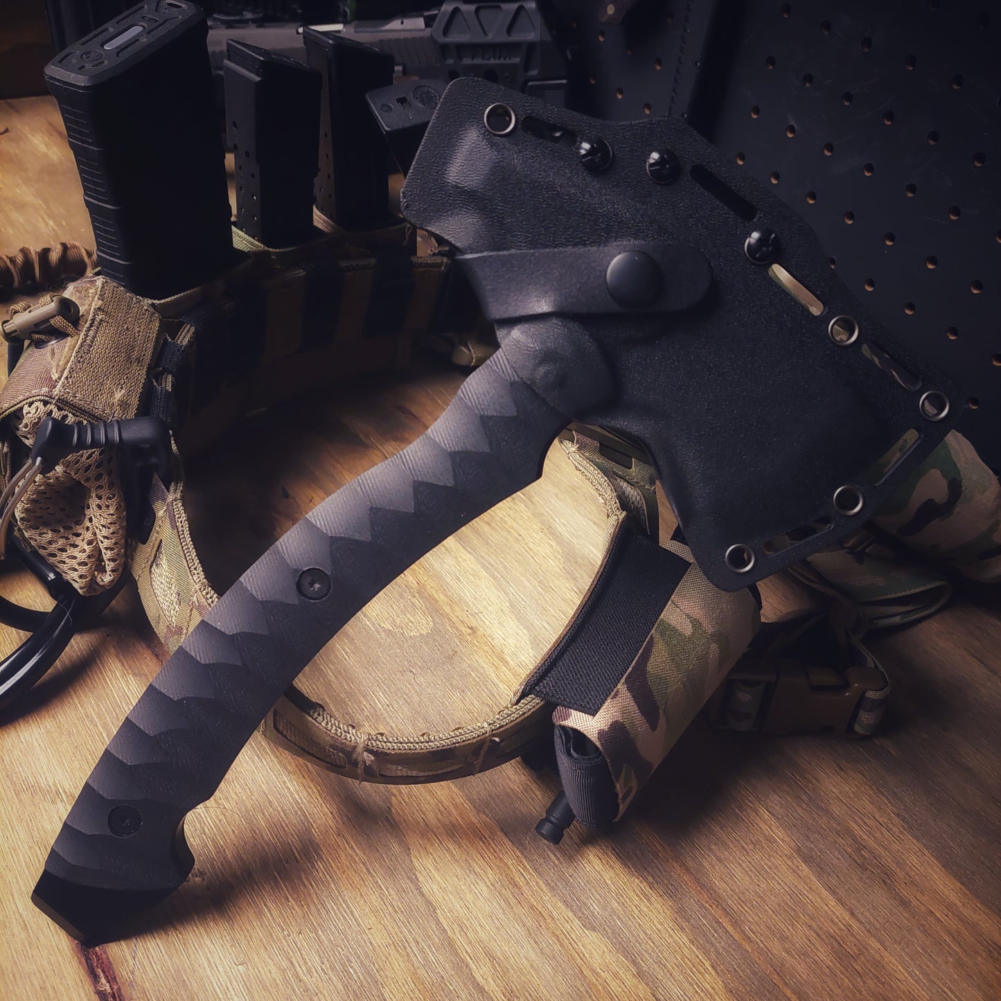 NOC MK1 BREACHING TOOL //